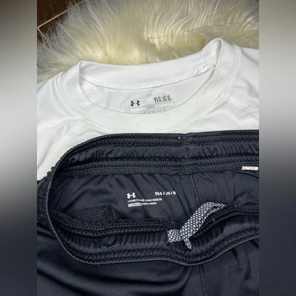 Under Armour White and Black Athletic Set Sz Large